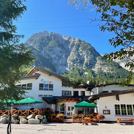Отель Europarcs Leutasch-Seefeld Экстерьер фото